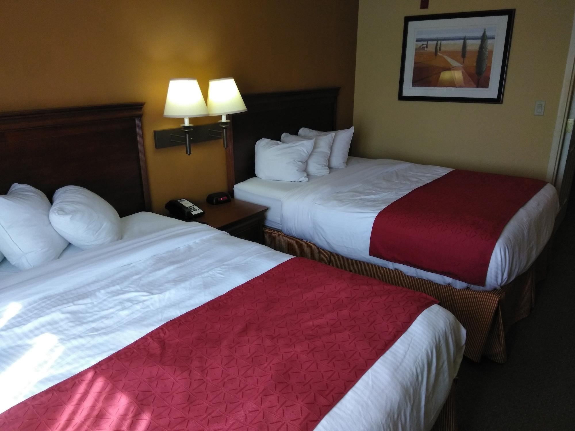 Hotel Baymont By Wyndham Clinton Esterno foto