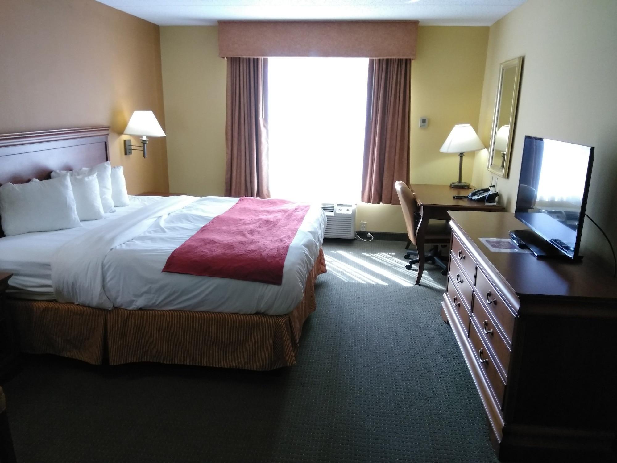 Hotel Baymont By Wyndham Clinton Esterno foto