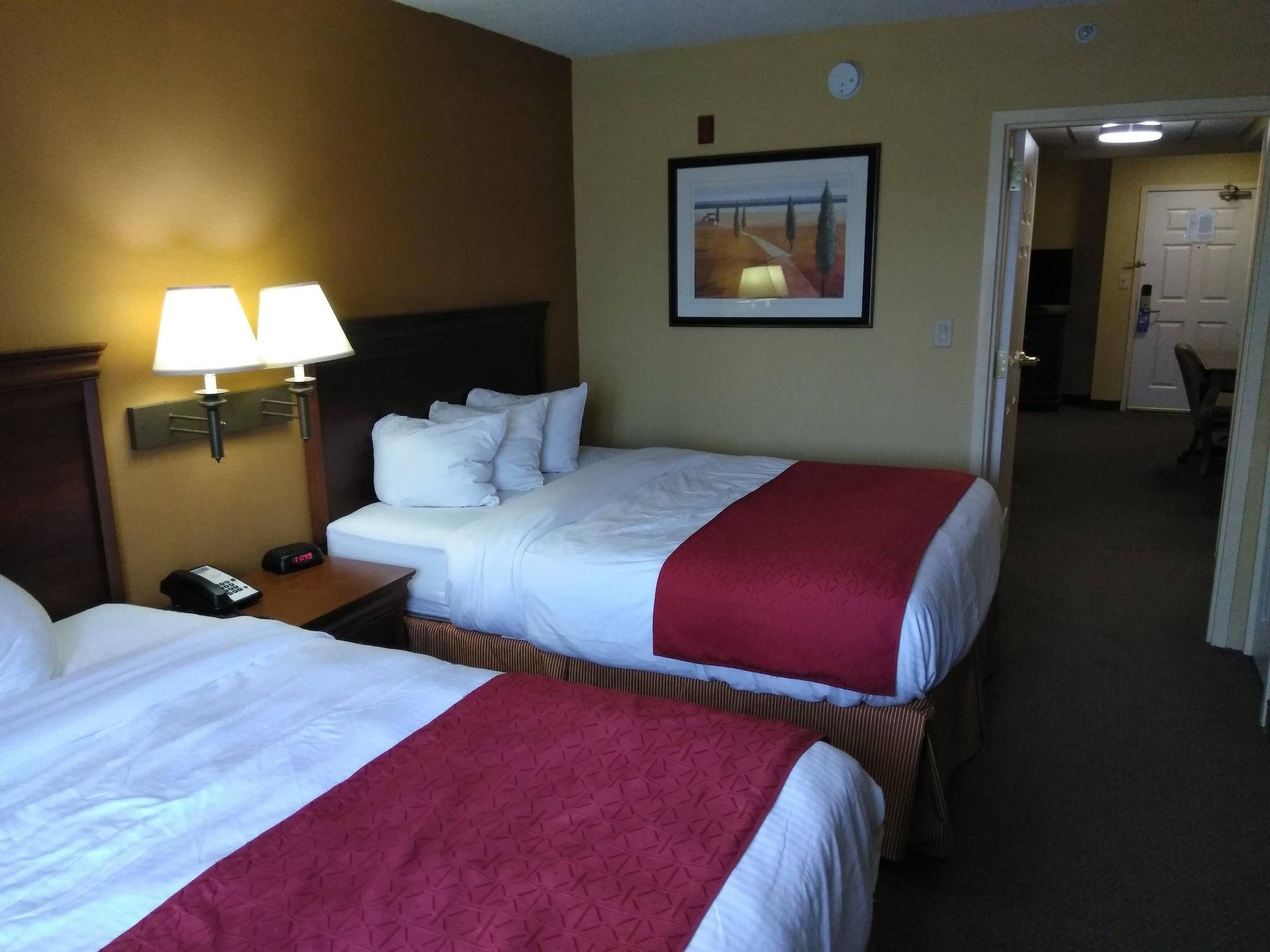 Hotel Baymont By Wyndham Clinton Esterno foto