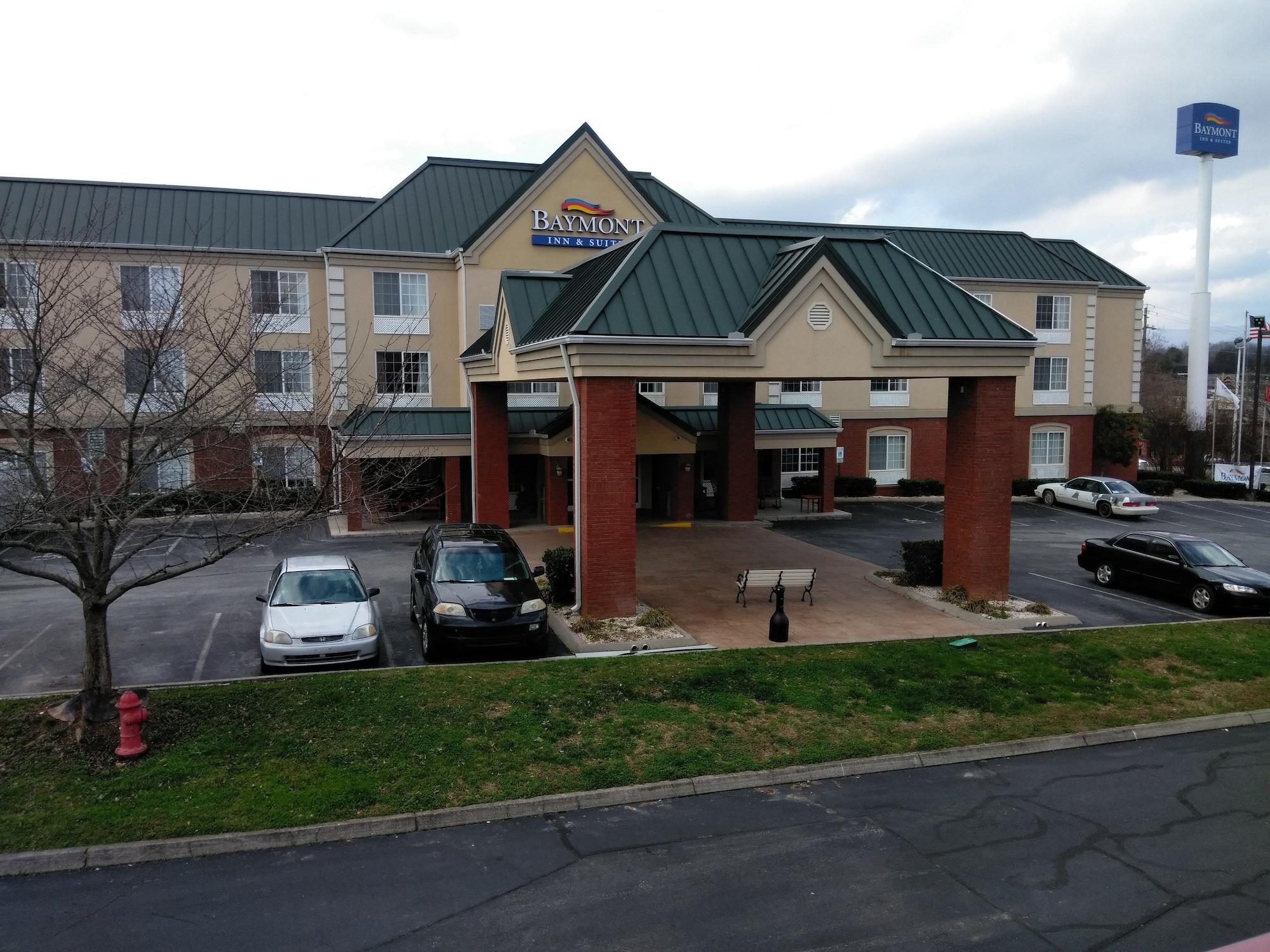 Hotel Baymont By Wyndham Clinton Esterno foto