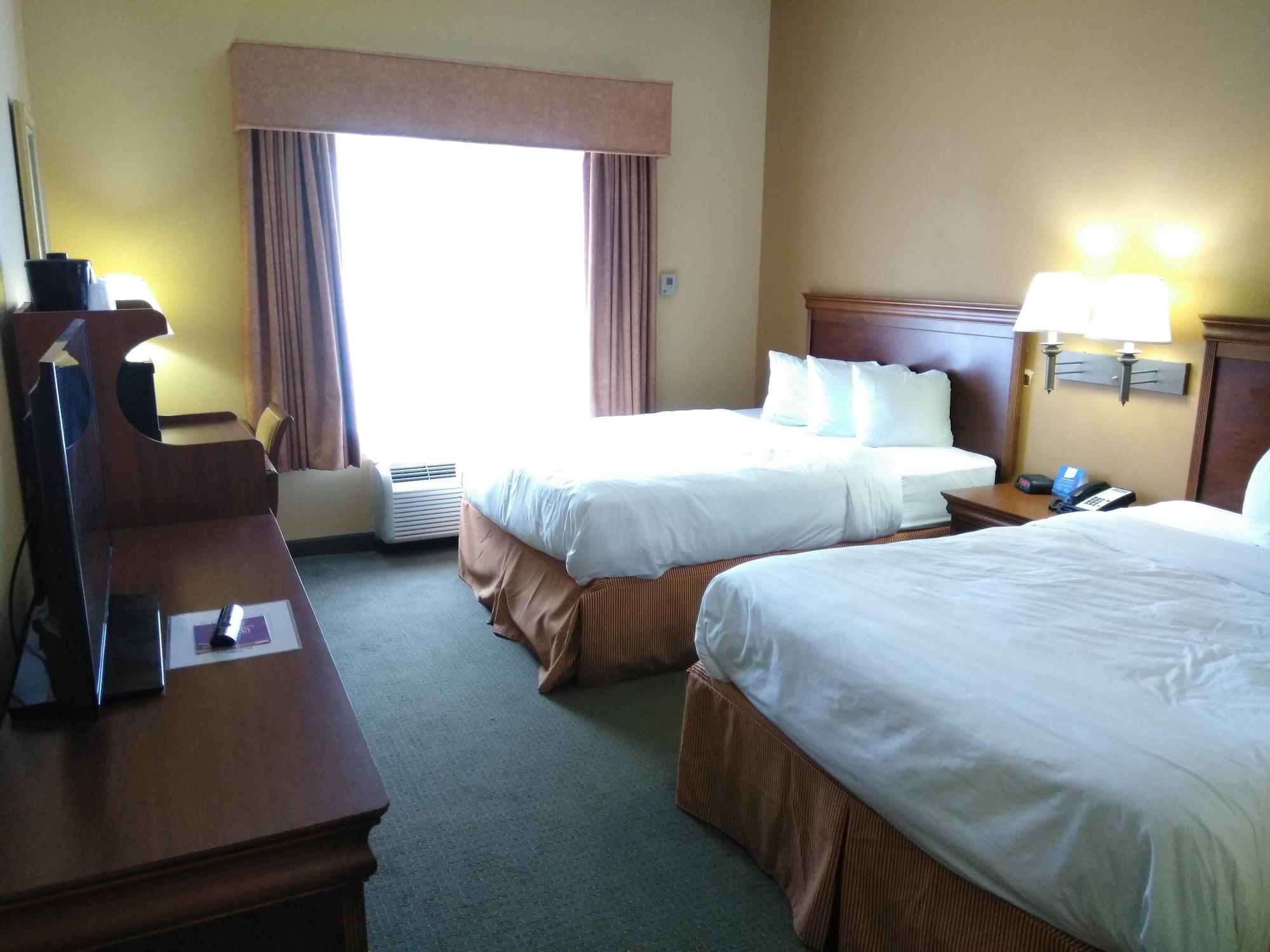 Hotel Baymont By Wyndham Clinton Esterno foto