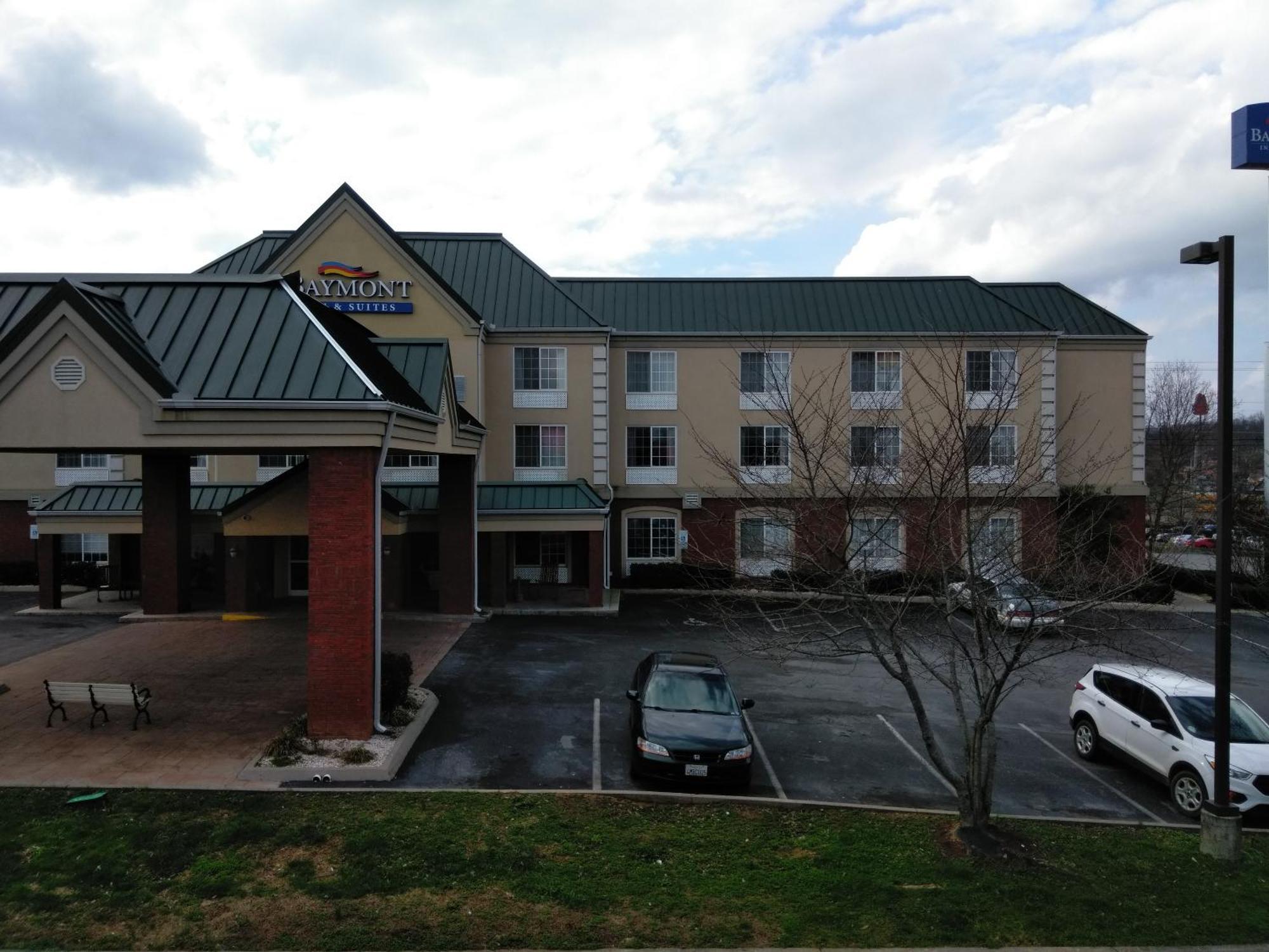 Hotel Baymont By Wyndham Clinton Esterno foto