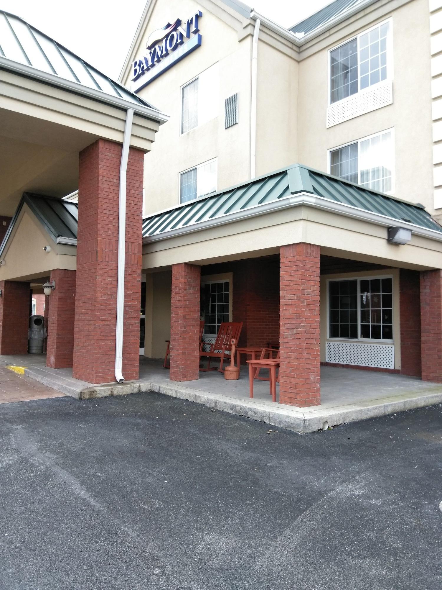 Hotel Baymont By Wyndham Clinton Esterno foto