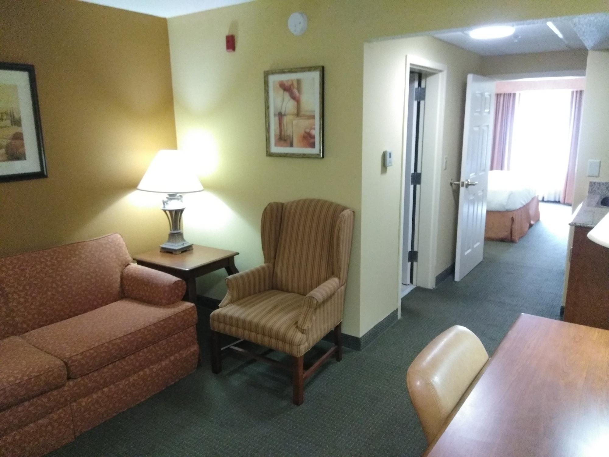 Hotel Baymont By Wyndham Clinton Esterno foto